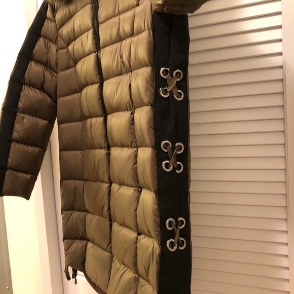 HOST PICK 1 Madison Fox Fur Coat w/ Side Grommet Lace-Up - Picture 7 of 9